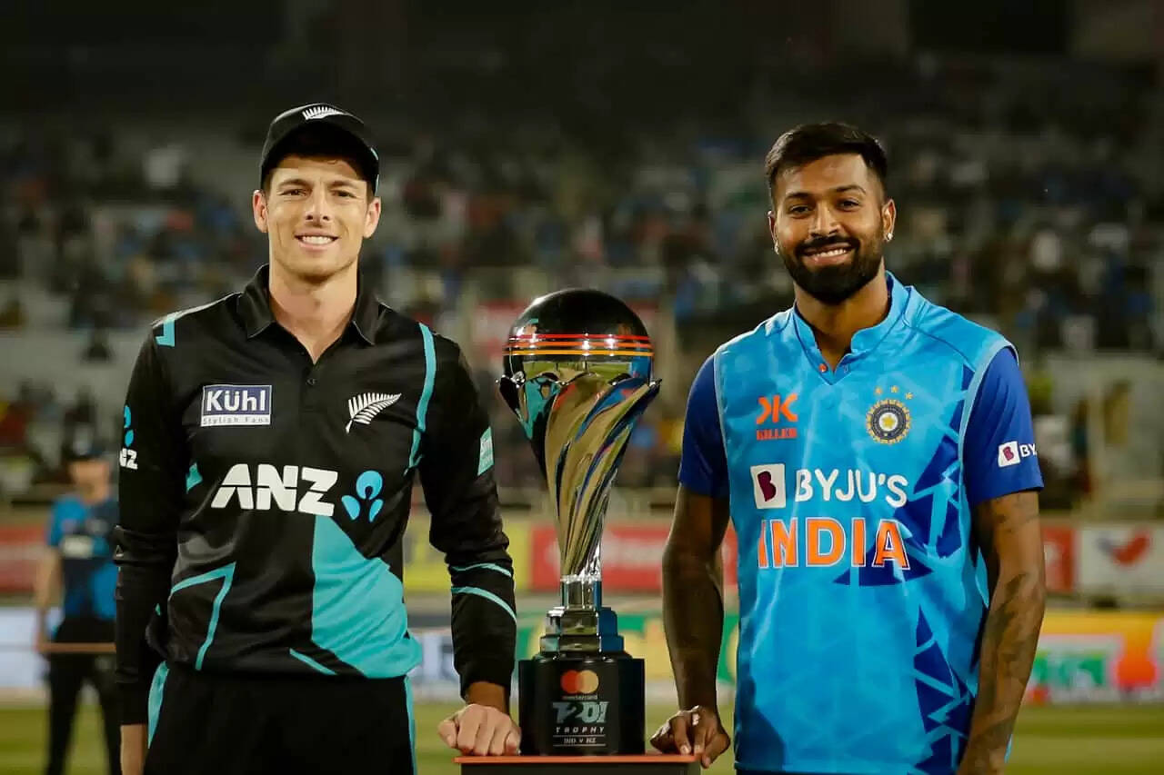 Mitchell Santner - Hardik Pandya